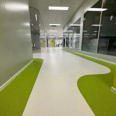 comprar Piso de PVC antistático de sala limpia, rodillos de piso de vinilo homogéneos para el hospital online manufacture